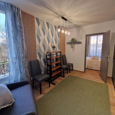 Maison D'Hotes Avec 3 Appartements Et Un Studio Viry-Châtillon Extérieur photo