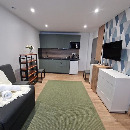 Maison D'Hotes Avec 3 Appartements Et Un Studio Viry-Châtillon Extérieur photo