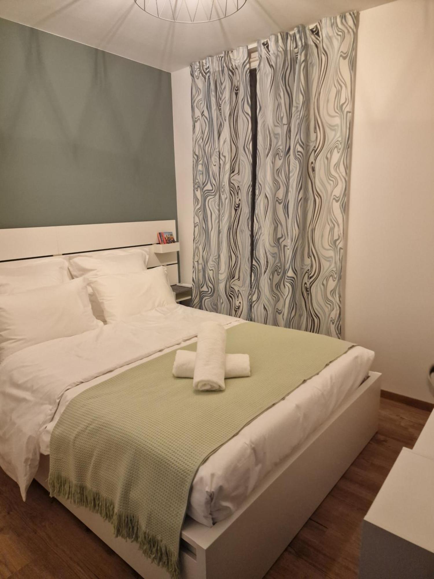 Maison D'Hotes Avec 3 Appartements Et Un Studio Viry-Châtillon Extérieur photo