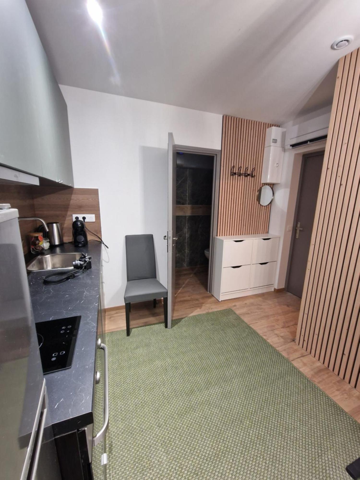Maison D'Hotes Avec 3 Appartements Et Un Studio Viry-Châtillon Extérieur photo